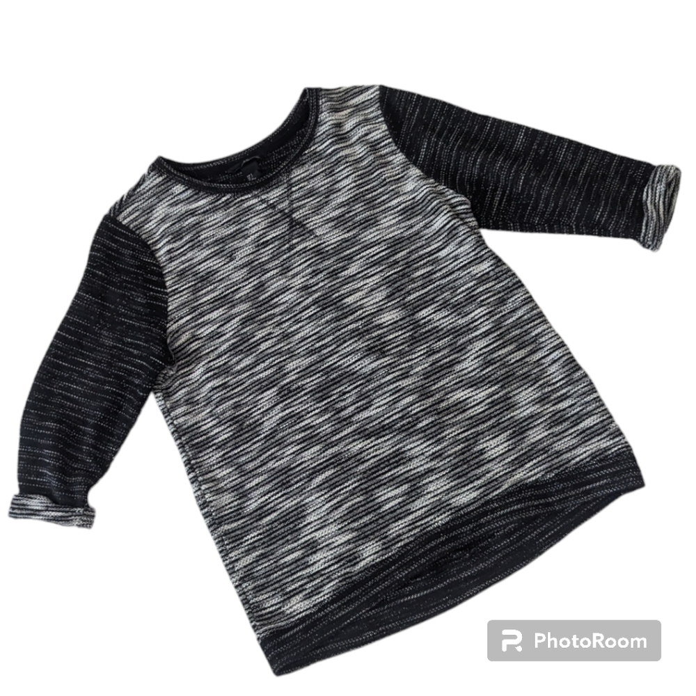 H&M Black & White Heathered 3/4 Sleeve Knit Sweater. Women's Small